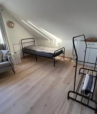 بيت للعطل Mit Seeblick *