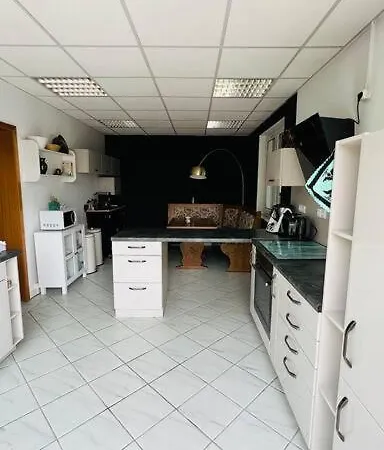 بيت للعطل Mit Seeblick *