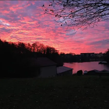 Mit Seeblick *